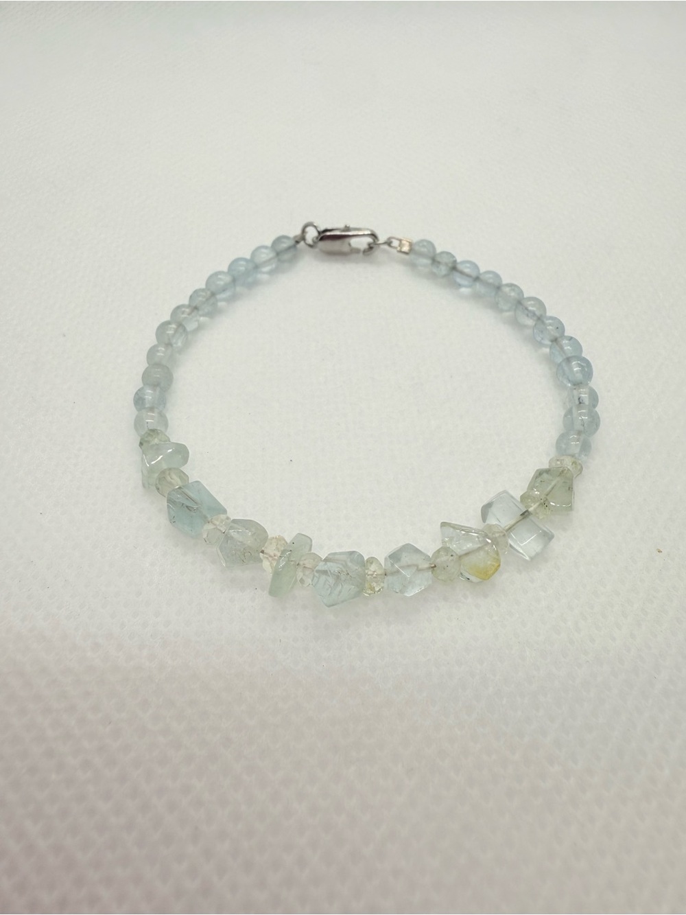 Delicate Blue Aquamarine Beryl Beaded Women's Bracelet! Size 6.5